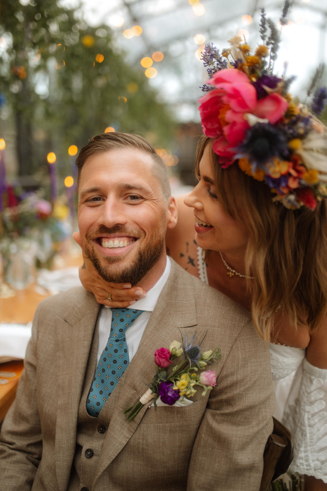 Romantik in den Bergen: Jessica und Nicolas Traumhochzeit im Schloss Freudenstein